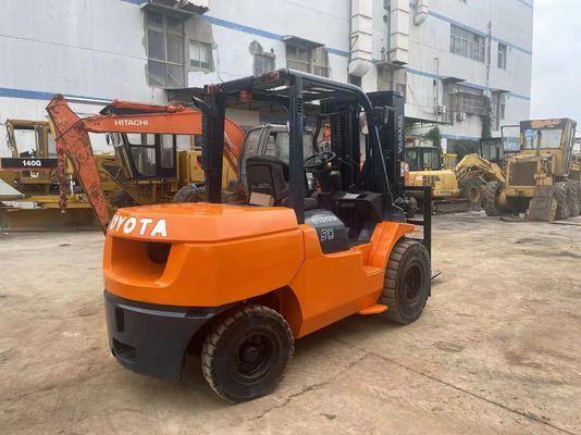 5 toneladas 7FD50 Usado Toyota elevadora elevadora original de Japón Reducción de ruido para almacén