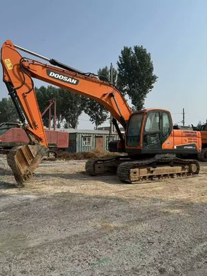 Color original Usado Excavadora Doosan DX225LC-9C en excelente estado