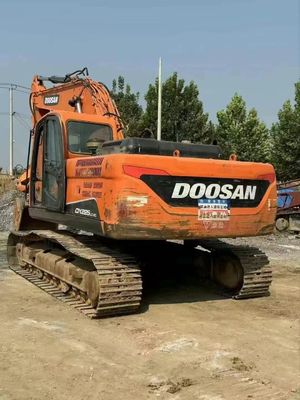 Color original Usado Excavadora Doosan DX225LC-9C en excelente estado