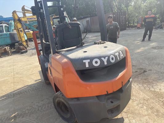 5 toneladas Toyota 7FD50 Camión elevador de horquilla usado Fácil operación Camiones elevadores de horquilla usados