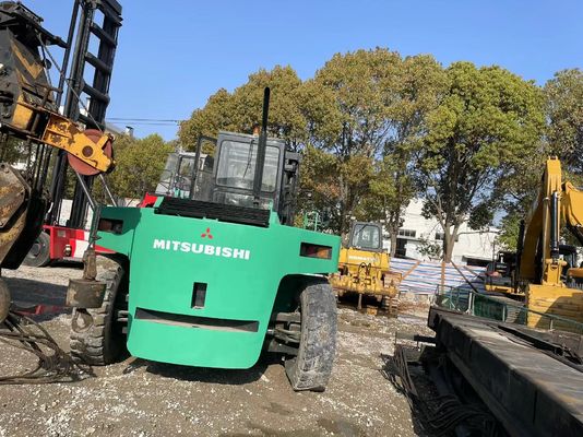 Mitsubishi F300 Camión de montacargas usado de segunda mano de 30 toneladas