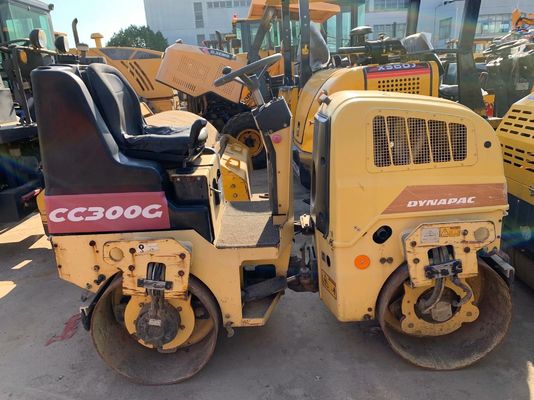 CC300G Dynapac doble tambor de rodillo usado en buen estado de funcionamiento estable