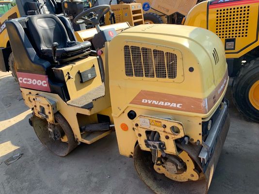 CC300G Dynapac doble tambor de rodillo usado en buen estado de funcionamiento estable