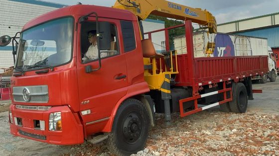 8 toneladas XCMG SQS200-4 camión montado grúa usada con camión DongFeng 2019 año