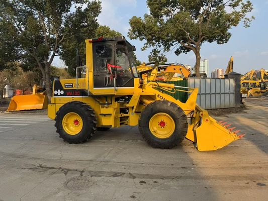 Original Japón Usado Komatsu WA100-1 Cargadores de ruedas trabajando en el jardín