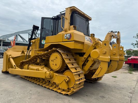 Excavadora Caterpillar D6R usada en oferta especial en Japón con desgarrador hidráulico