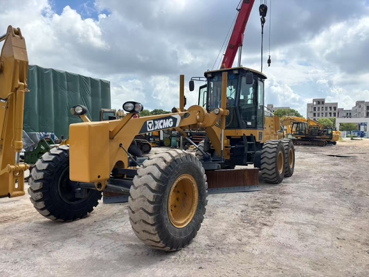 Motoniveladora XCMG GR2403 usada en excelente estado con desgarrador hidráulico en venta