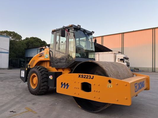 Compactador de rodillo vibratorio simple XCMG XS223J, fácil de operar y en buenas condiciones